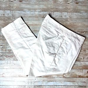 💚Banana Republic white cropped pants